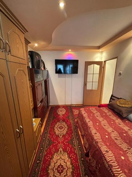 Apartment 3 camere Craiovita Nou