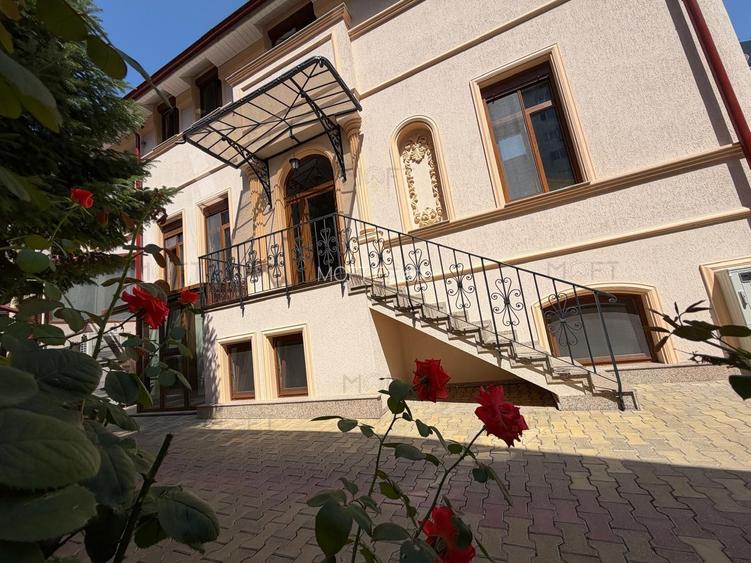 Piața Victoriei, Casa ultracentrală cu personalitate, 5 camere, 3 bai - 3