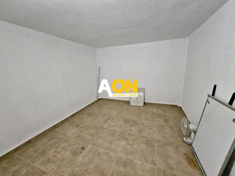 Penthouse pe două niveluri, panouri solare, terasă de 50 mp, boxă
