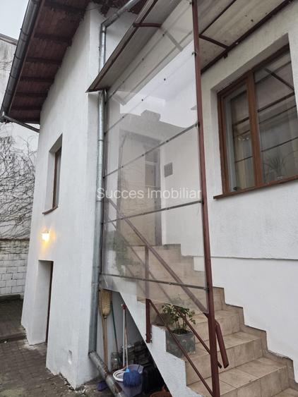 Titulescu-metrou BASARAB-VILA5 CAM,1400EURO - 2