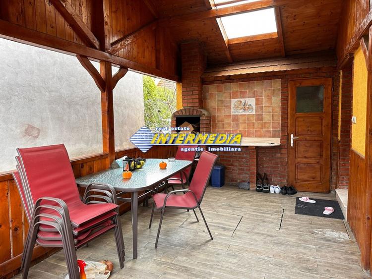 Casa in Centru finisata, mobilata, utilata complet - 13