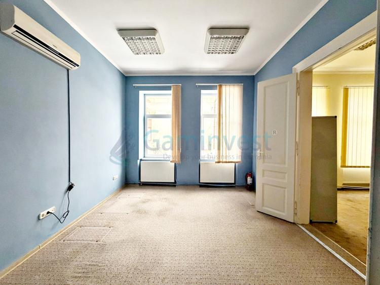 Spatiu de birou de inchiriat , 4 incaperi , zona centrala, Oradea