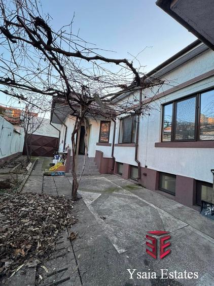OCAZIE LA VANZARE - CASA CARAMIDA 6 CAMEE - ZONA ICIL -