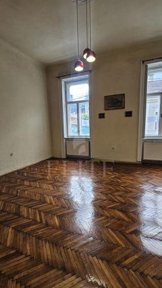 Apartament 3 camere în zona PIATA MIHAI VITEAZUL