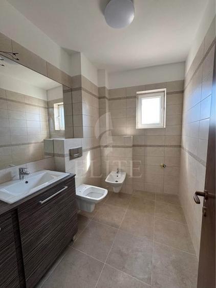 Apartament 3 camere în zona HOME GARDEN