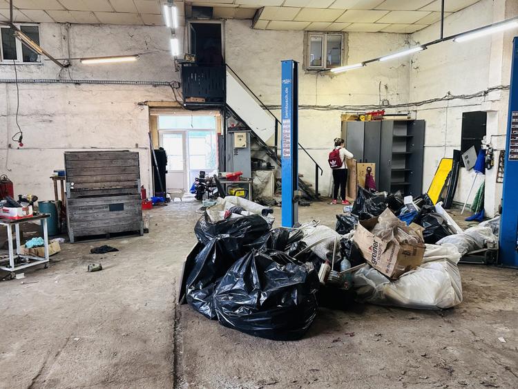 Hala industriala în Bragadiru, 600 mp , 1380 mp curte