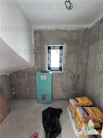 Vila moderna, individuala cu 4 camere , 3 bai , Living , terasa acoperita, inca