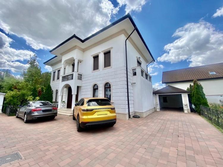 Vila superba-Cambridge School- Pipera , 5 camere-teren 1.000mp