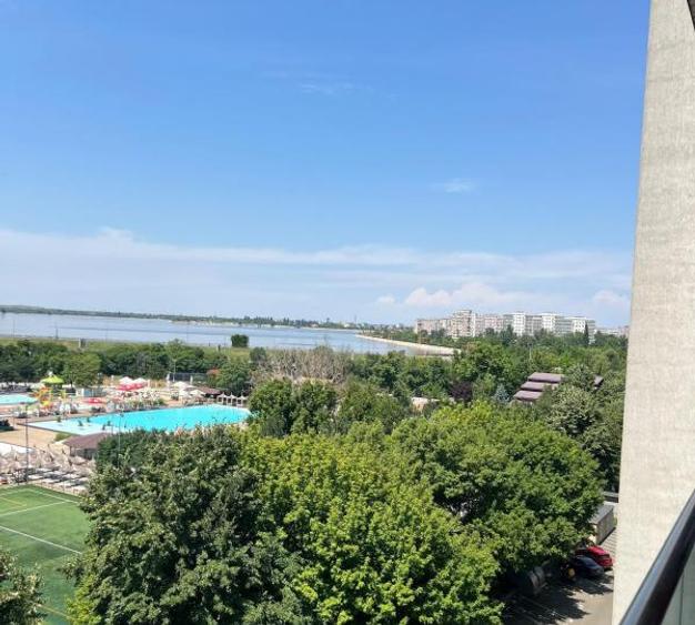Apartament 2 camere CRANGASI. Loc de parcare constracost. Ac . Complex Nou
