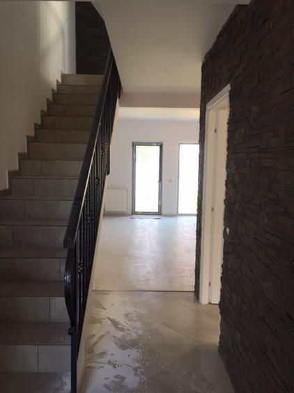 Duplex 4 camere+mansarda!Bragadiru Independentei