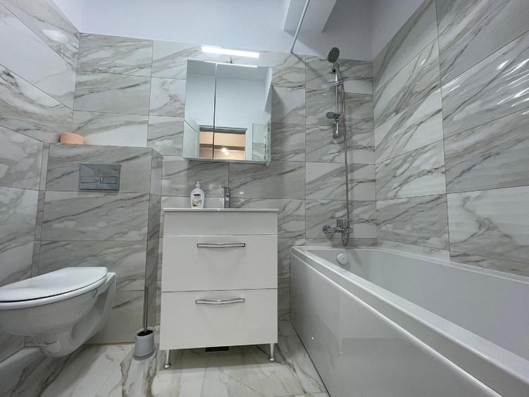 Direct Proprietar | 2 Cam Decomandat 81 mp + Parcare Proprietate | Terasă 28 mp