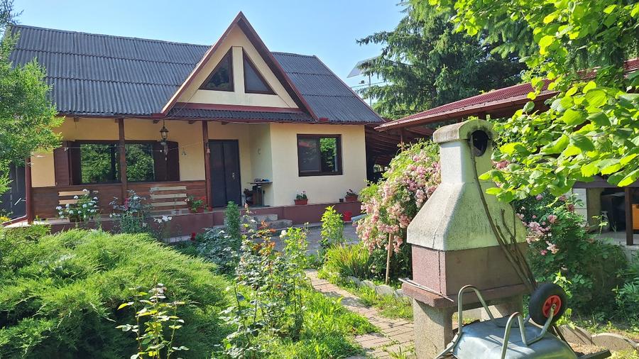 Vânzare casă cu teren