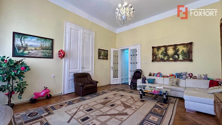 COMISION 0% Apartament cu 4 camere la curte comuna - Elisabetin