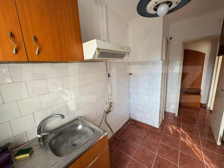 Apartament cu 2 camere, semidecomandat | Zona Dorobanți | Deva, De renovat