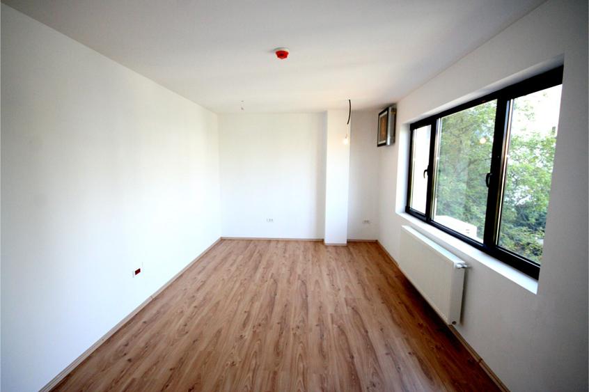 Imobil Piata Dorobanti, S+P+5, 980 mp construiti