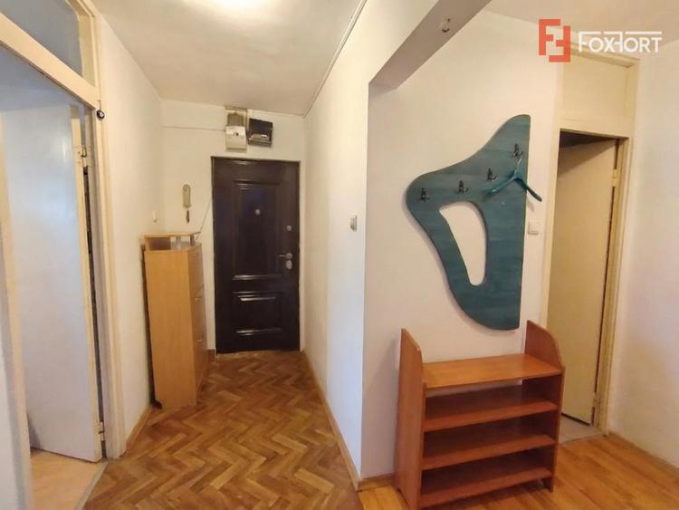 Apartament cu 3 camere de vanzare in Timisoara, zona Girocului