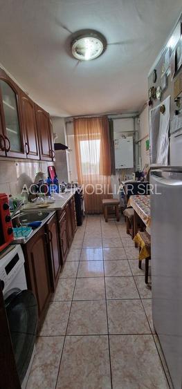 Tomis 1, doua camere decomandate, zona foarte buna - 5