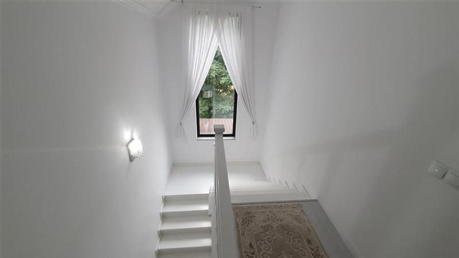 Casa Moderna - 155 mp - 280 mp teren - Burdujeni