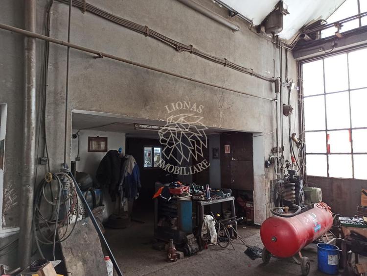 Hala industriala 250 mp+6 birouri-6 parcari-Zona Str. Libertatii