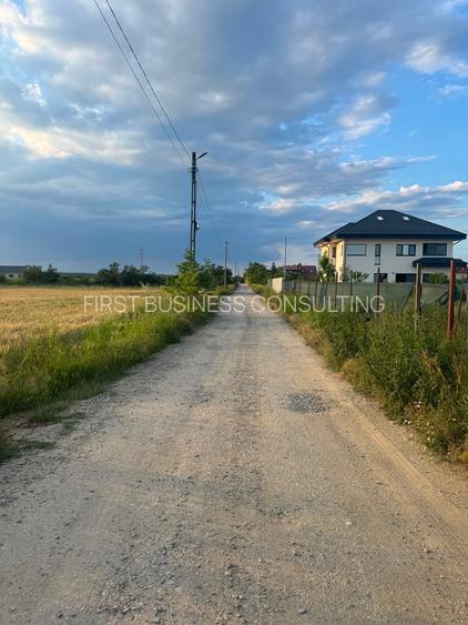 Casa Peris  zona Cocioc  (Nefinalizata) , langa terenul de Golf Bucharest - 20
