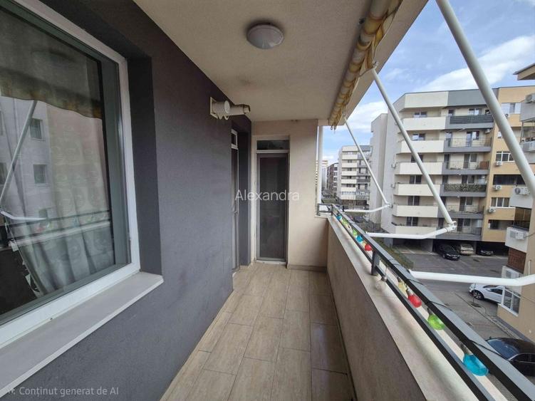 Vând apartament cu 3 camere,loc de parcare si boxă. - 3
