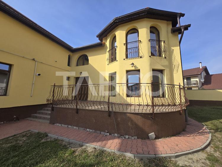 Casa noua de inchiriat 5 camere 200mp cu Garaj zona Tineretului Sibiu