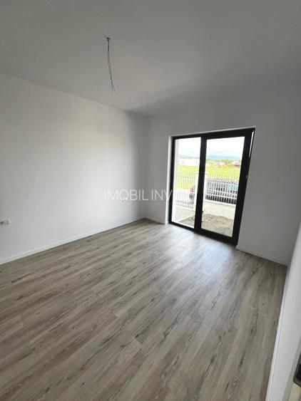 Casă modernă individuală, 3 camere, 2 bai, 300 mp teren