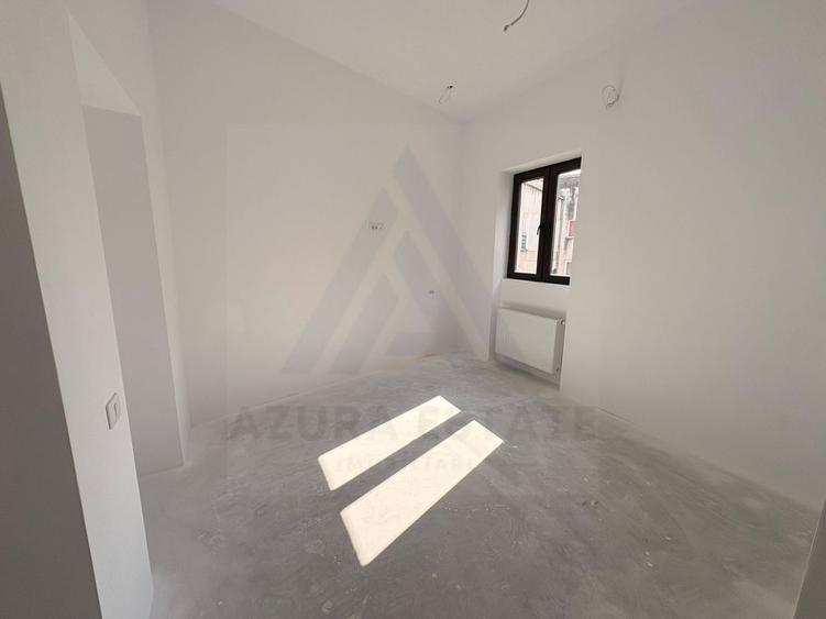Apartament renovat 3 camere 2 bai 85 mp si pivnita în zona Central
