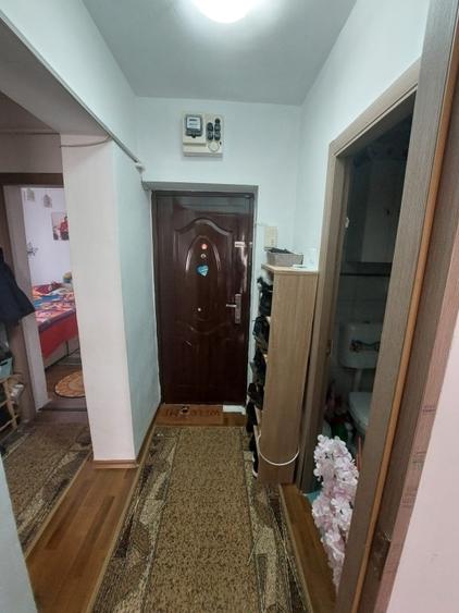 3 camere Decomandat etaj 3 - Posta Pacurari - 98000 euro