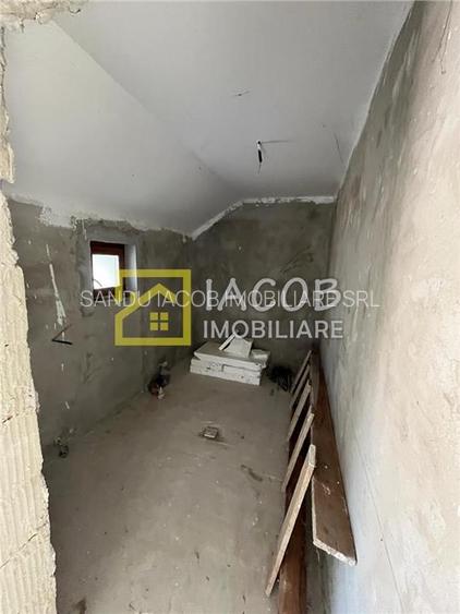 Casa ''''la gri'''' P+M, Dumbrava -Itesti, jud Bacau - 7