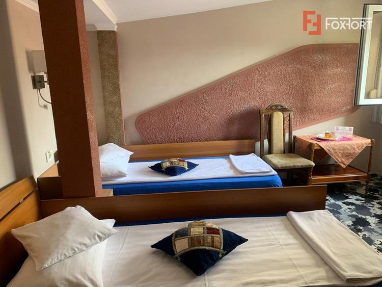Casa cu 16 camere si teren de 752 mp - zona Bogdanestilor