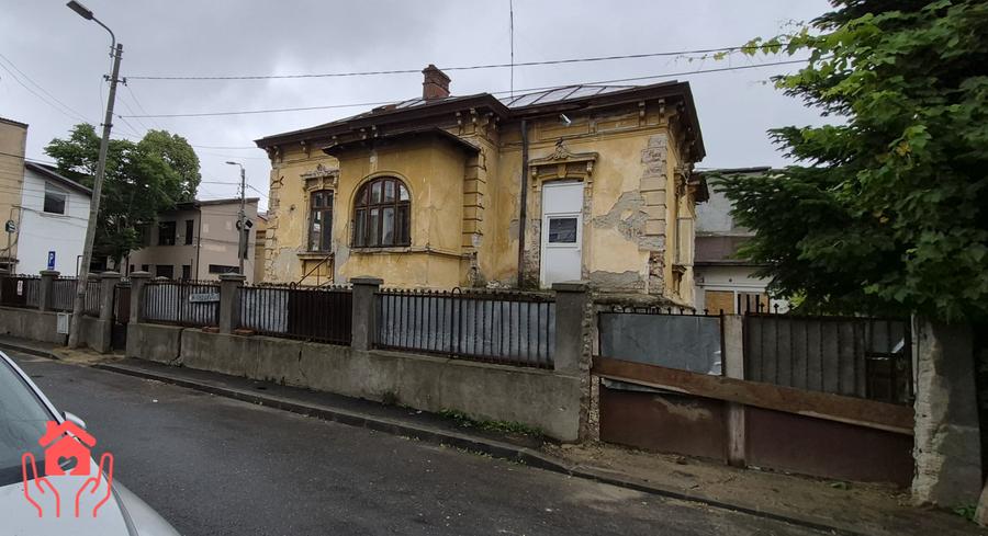 UNIRII (Piata Regina Maria)-Vila interbelica cu proiect autorizat, 2 deschideri!