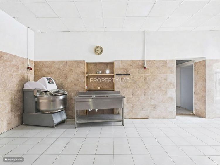 Casă 3 camere, garaj+Spațiu Comercial în Freidorf