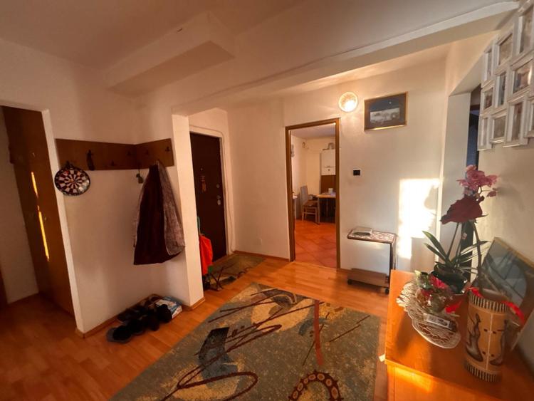 Apartament 4 camere de vânzare – Calea Moldovei