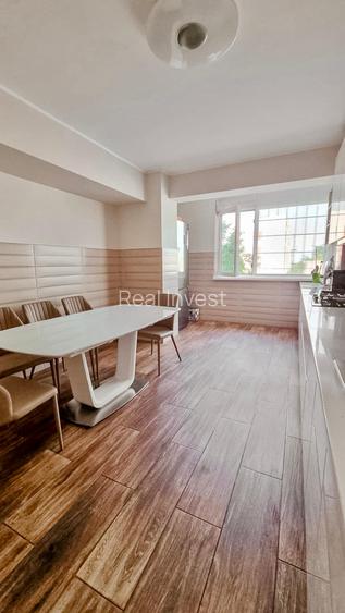 Vanzare apartament 3 camere, et. 2, 112 mp, Str. Tecuci - 6