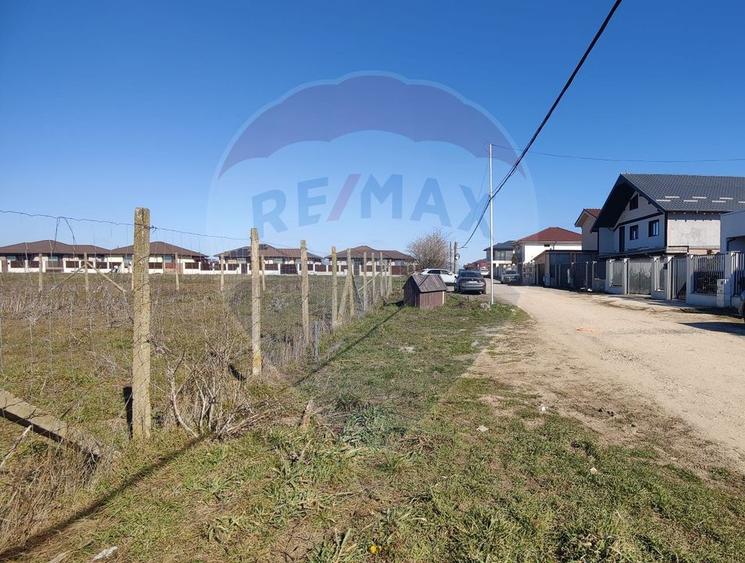 Teren intravilan de vanzare 2.500mp Lazu Strada Olarilor Constanta
