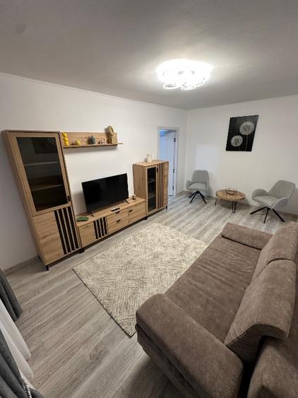 Apartament cu 2 camere de vânzare – Zona Gară, Focșani