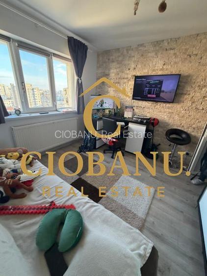 Apartament 2 camere renovat de vanzare Et. 10/10 zona Craiovita Noua - 3