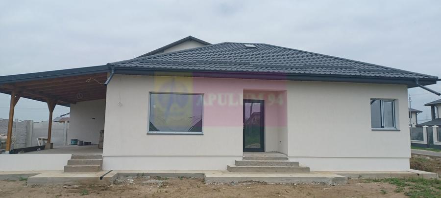 Săbăreni, casă nouă parter 137 mp, curte 400 mp