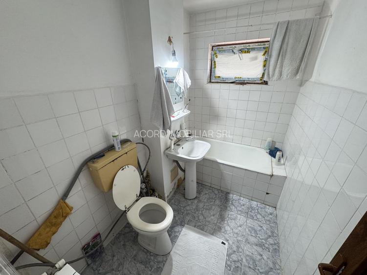 Apartament 3 camere Poarta 6 - 7