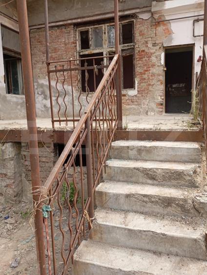 Clădire impunătoare ultracentral, 1067 mp utili, teren 611mp, zona ultracentral