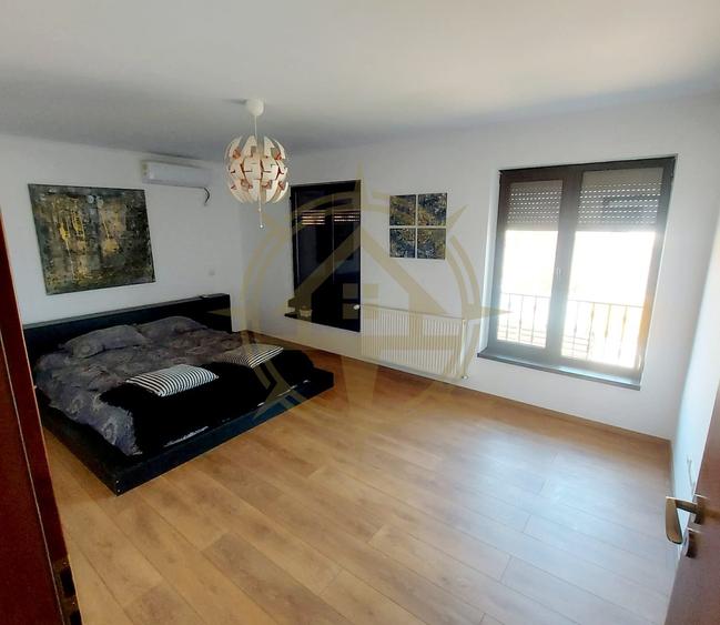 DOM00279 - Vila de vanzare 4 camere Samurcasi