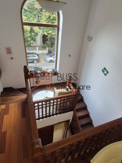 Casă / Vilă 14 camere în zona Dorobanti (Piata)
