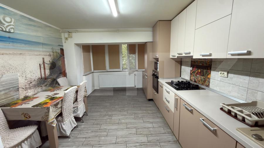 Apartament cu 3 camere, 85 mp, etaj 1, loc de parcare, Str. Ostrovului