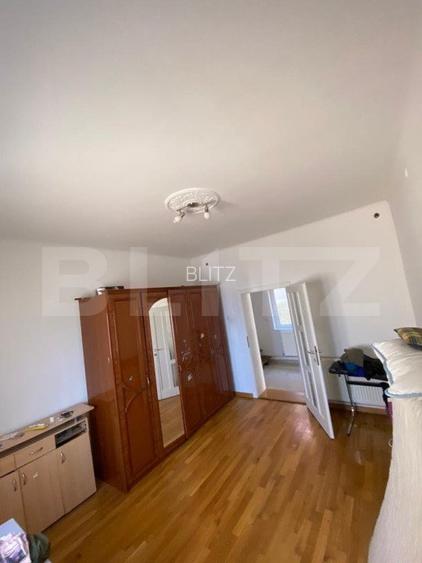 Casa spatioasa cu 4 camere, Nufarul, 240mp - 10