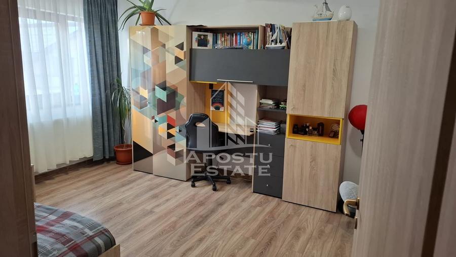 Duplex în Mosnita Noua situat în apropiere de drumul principal.