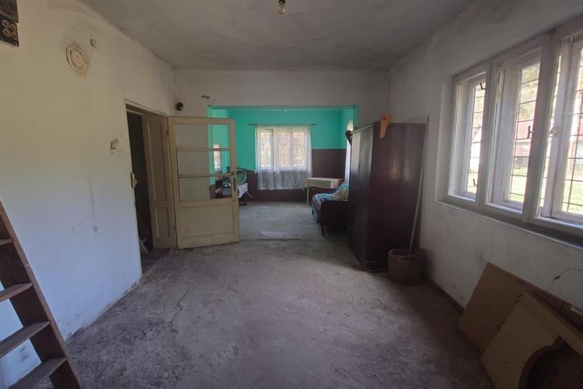 Teren, padure si casa in Dumbrava de Jos, jud. Hunedoara