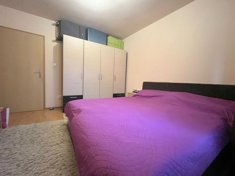 Apartament 4 camere, Zona Simion Barnutiu