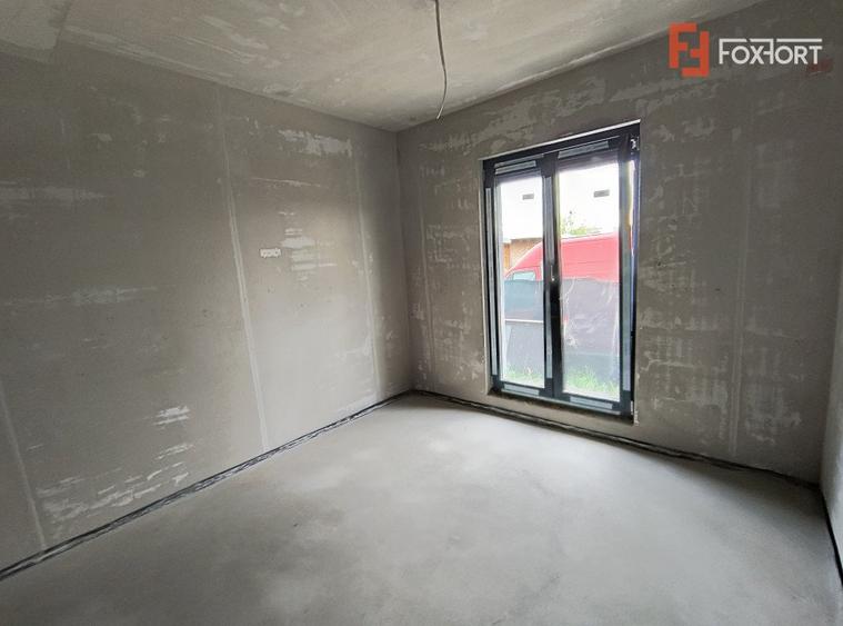 Casa individuala cu 4 camere si teren de 860 mp, zona Giroc