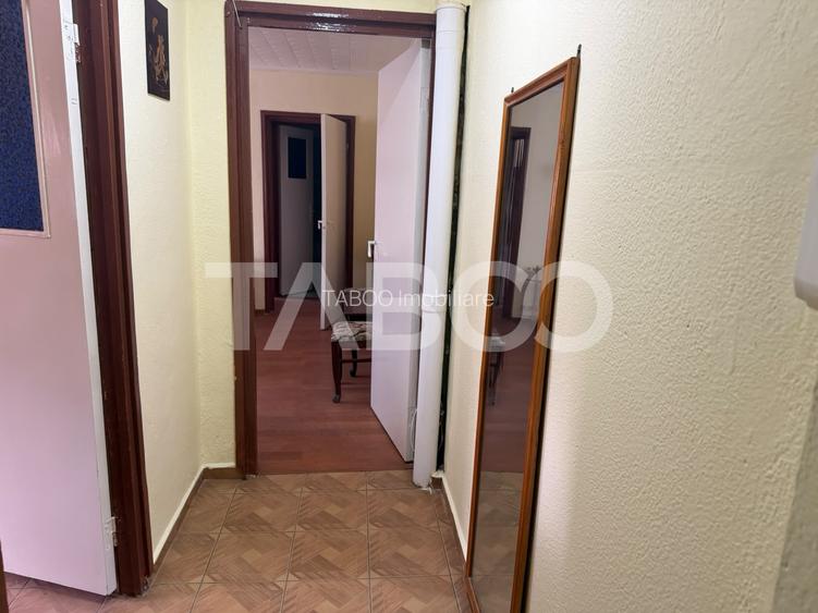 Apartament 2 camere semidecomandat 40 mp utili + balcon 5 mp etaj 2 - 9